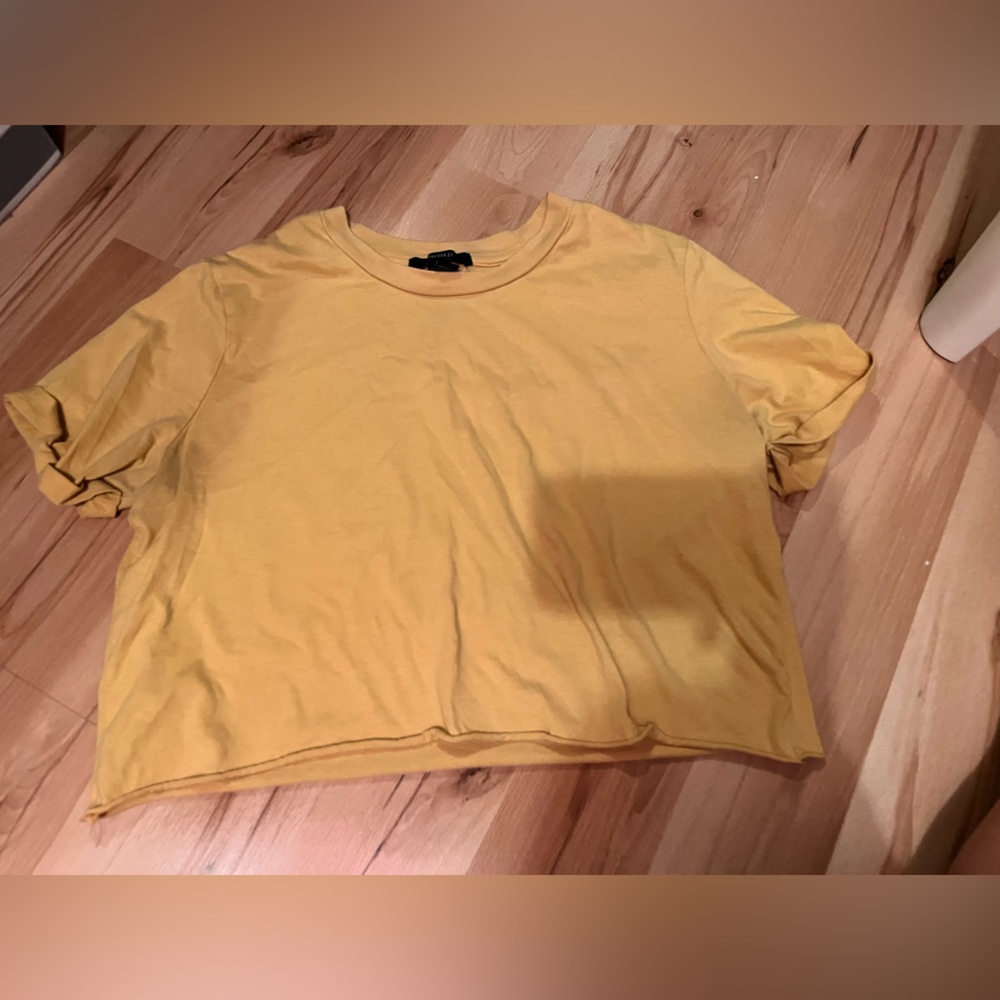 Forever 21 crop tee shirt